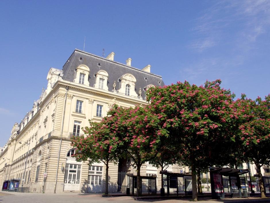 Ac3- buy apartment 
rennes
 1777679210