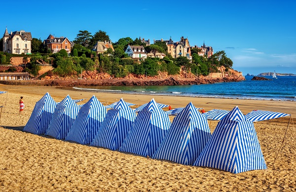 Faite de la location meublée de tourisme à Dinard