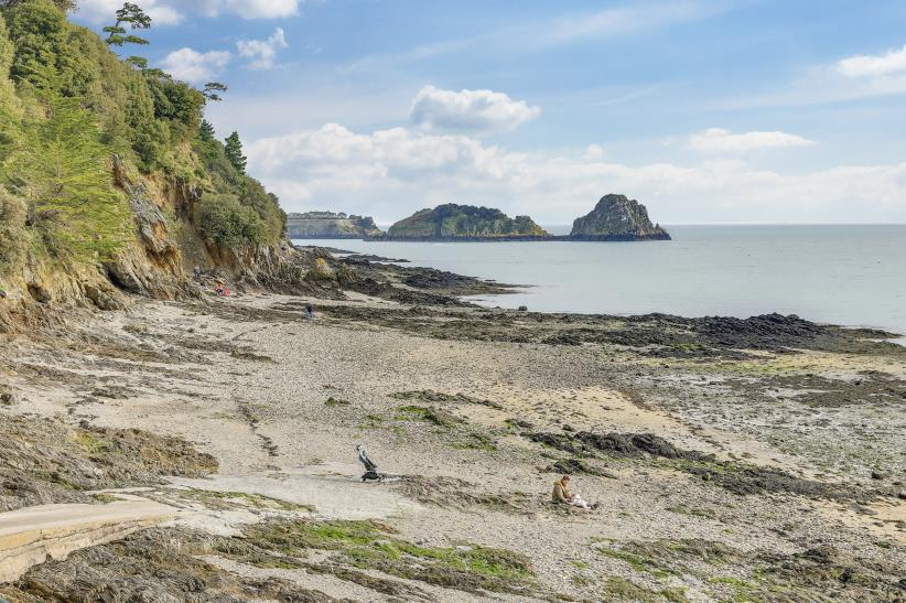 Ac3- buy apartment 
cancale
 1746229575