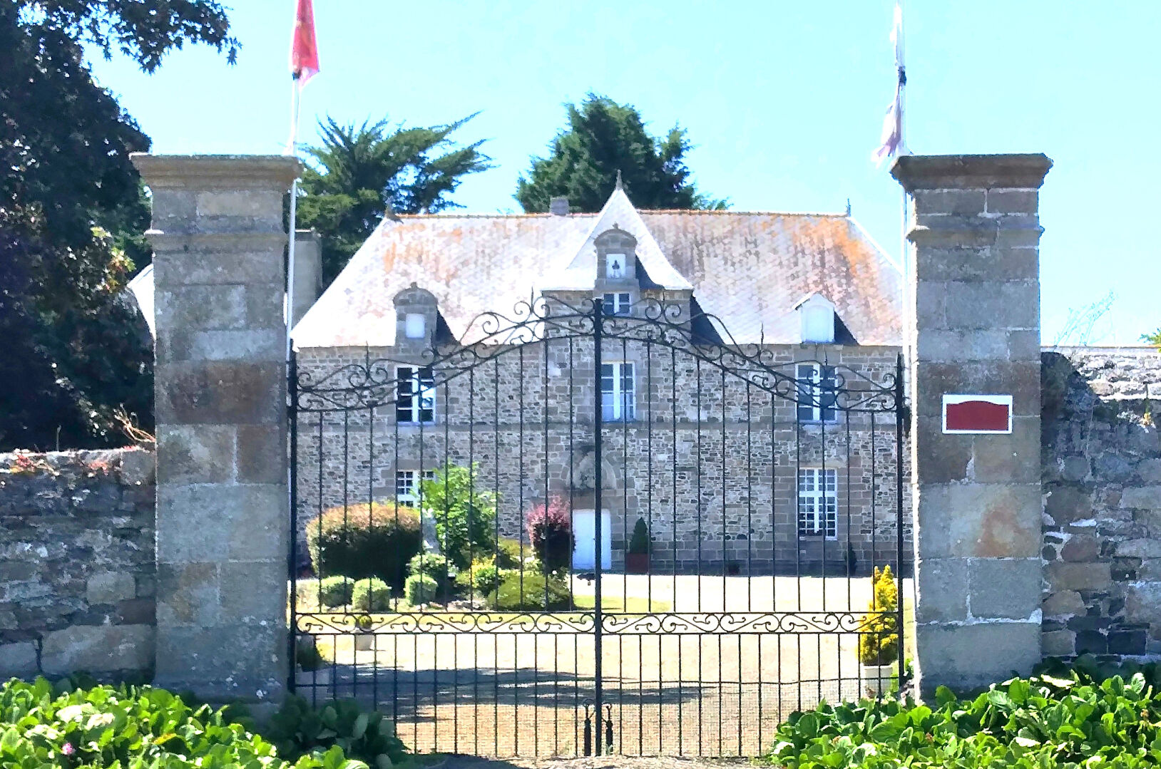 Ac3- buy prestigious house 
cherrueix
 1746230288