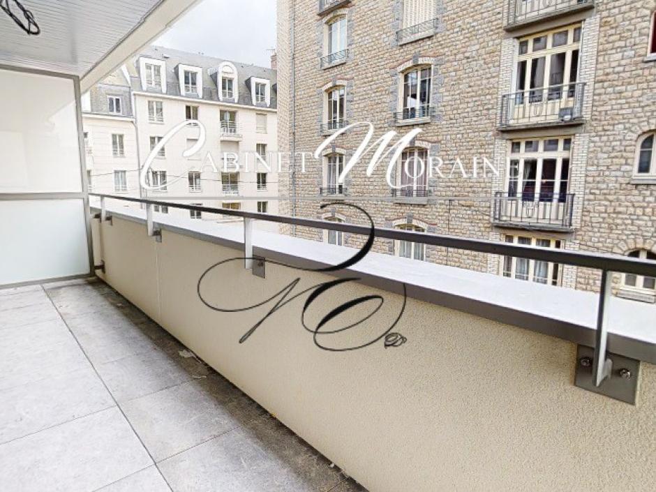 Buy prestigious house 
rennes
