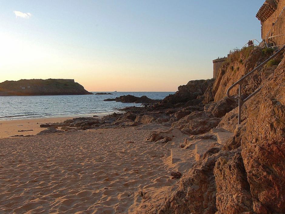 Ac3- buy apartment 
saint malo
 1777679163