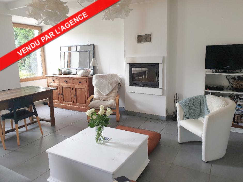 Ac3- buy house 
dinard
 1770425373