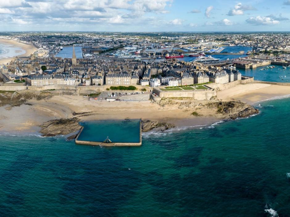 Ac3- buy new build program 
saint malo
 1779493881