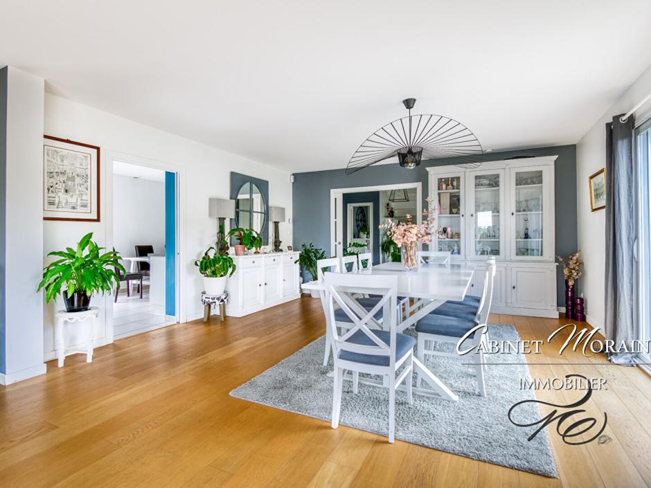 Ac3- buy prestigious house 
nantes
 1764377064