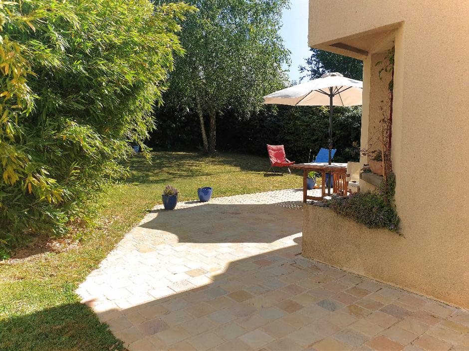 Ac3- buy prestigious house 
rennes
 1746575798