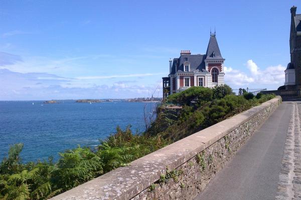 Villa roche brunes dinard